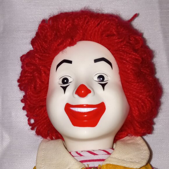 Ronald McDonald Doll - Picture 3 of 11